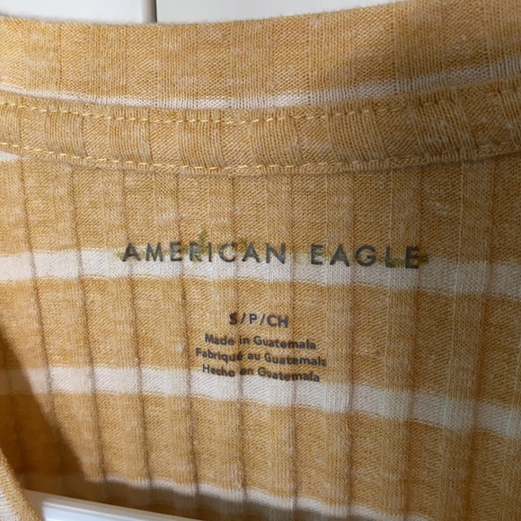 •American Eagle Top• SOLD• - Picture 3 of 4